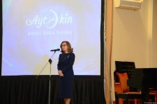 Məşhur pedaqoq və pianoçu Aytəkin Həsənovanın xatirəsinə həsr edilmiş kitabın təqdimatı və klassik musiqi gecəsi keçirilib (FOTO)