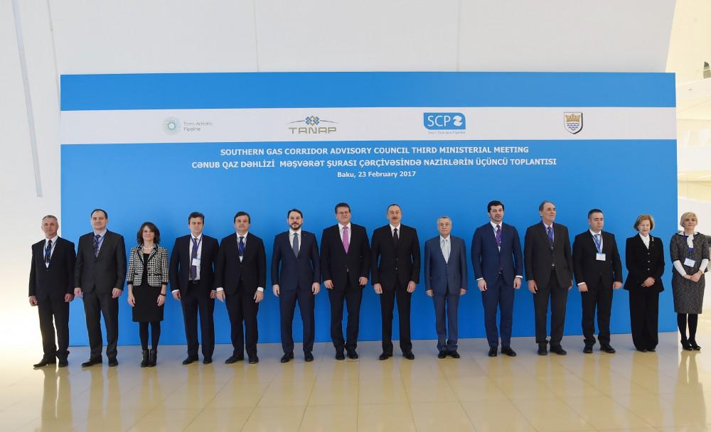 Prezident İlham Əliyev: Cənub Qaz Dəhlizi enerji təhlükəsizliyi məsələsidir və enerji təhlükəsizliyi ölkələrin milli təhlükəsizliyidir (FOTO) (YENİLƏNİB-3)