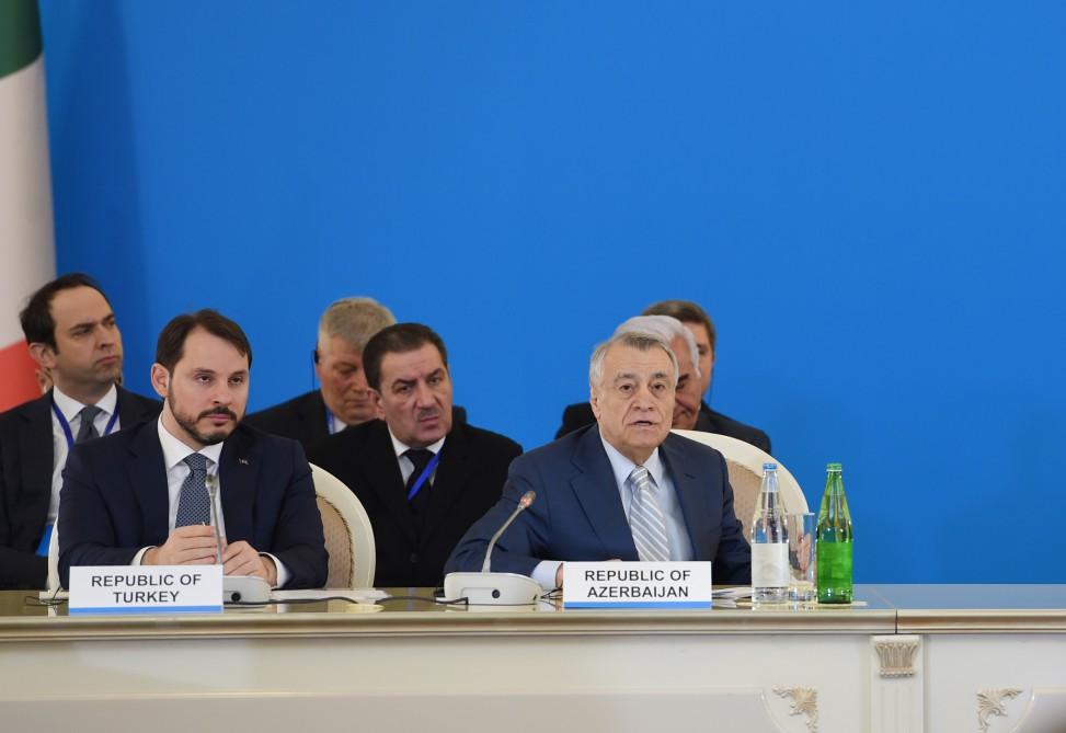 Prezident İlham Əliyev: Cənub Qaz Dəhlizi enerji təhlükəsizliyi məsələsidir və enerji təhlükəsizliyi ölkələrin milli təhlükəsizliyidir (FOTO) (YENİLƏNİB-3)