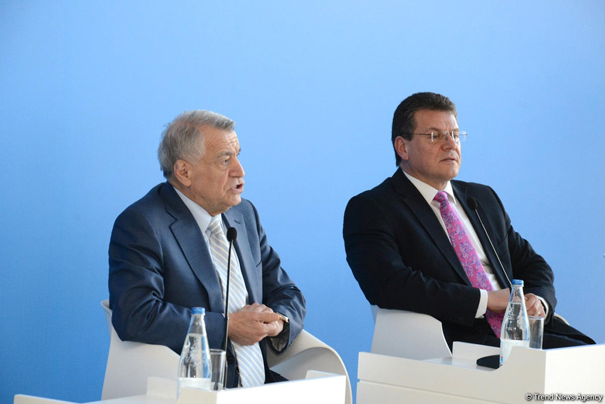 Nazir dünya neft bazarlarındakı vəziyyətin "Cənub Qaz Dəhlizi"nə təsirindən danışdı (FOTO) (YENİLƏNİB)
