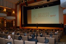 Heydər Əliyev Fondunun vitse-prezidenti Leyla Əliyeva  “Sonsuz dəhliz” filminin nümayişində iştirak edib (FOTO)