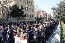Azərbaycan ictimaiyyəti Xocalı soyqırımı qurbanlarının xatirəsini yad edir (FOTO)