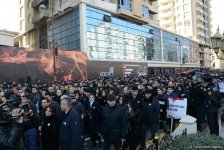 Azərbaycan ictimaiyyəti Xocalı soyqırımı qurbanlarının xatirəsini yad edir (FOTO)
