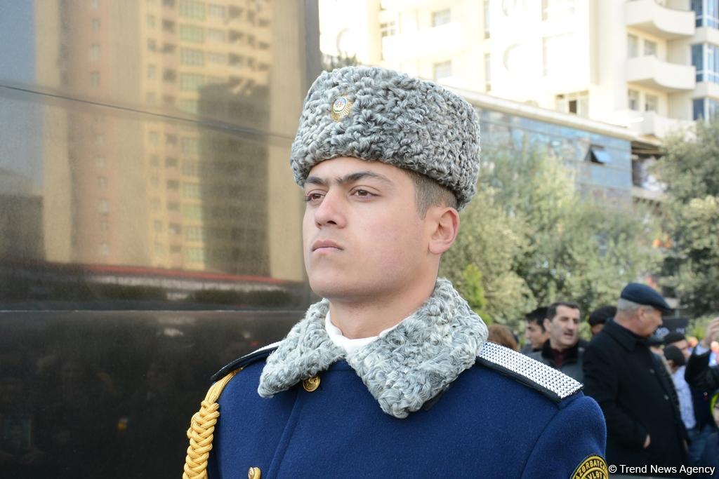 Azərbaycan ictimaiyyəti Xocalı soyqırımı qurbanlarının xatirəsini yad edir (FOTO)