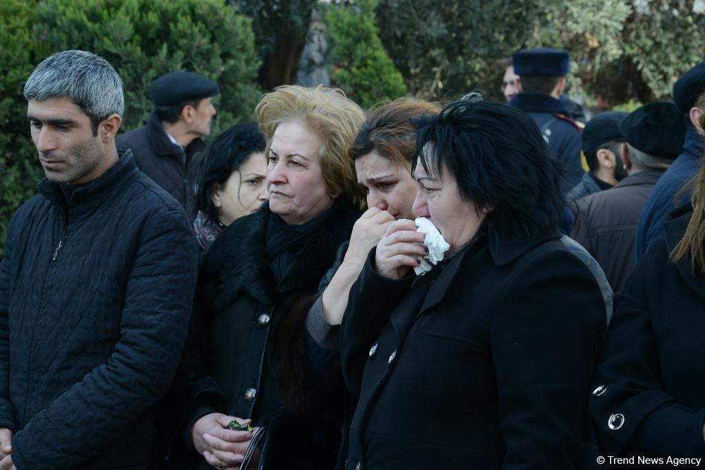 Azərbaycan ictimaiyyəti Xocalı soyqırımı qurbanlarının xatirəsini yad edir (FOTO)