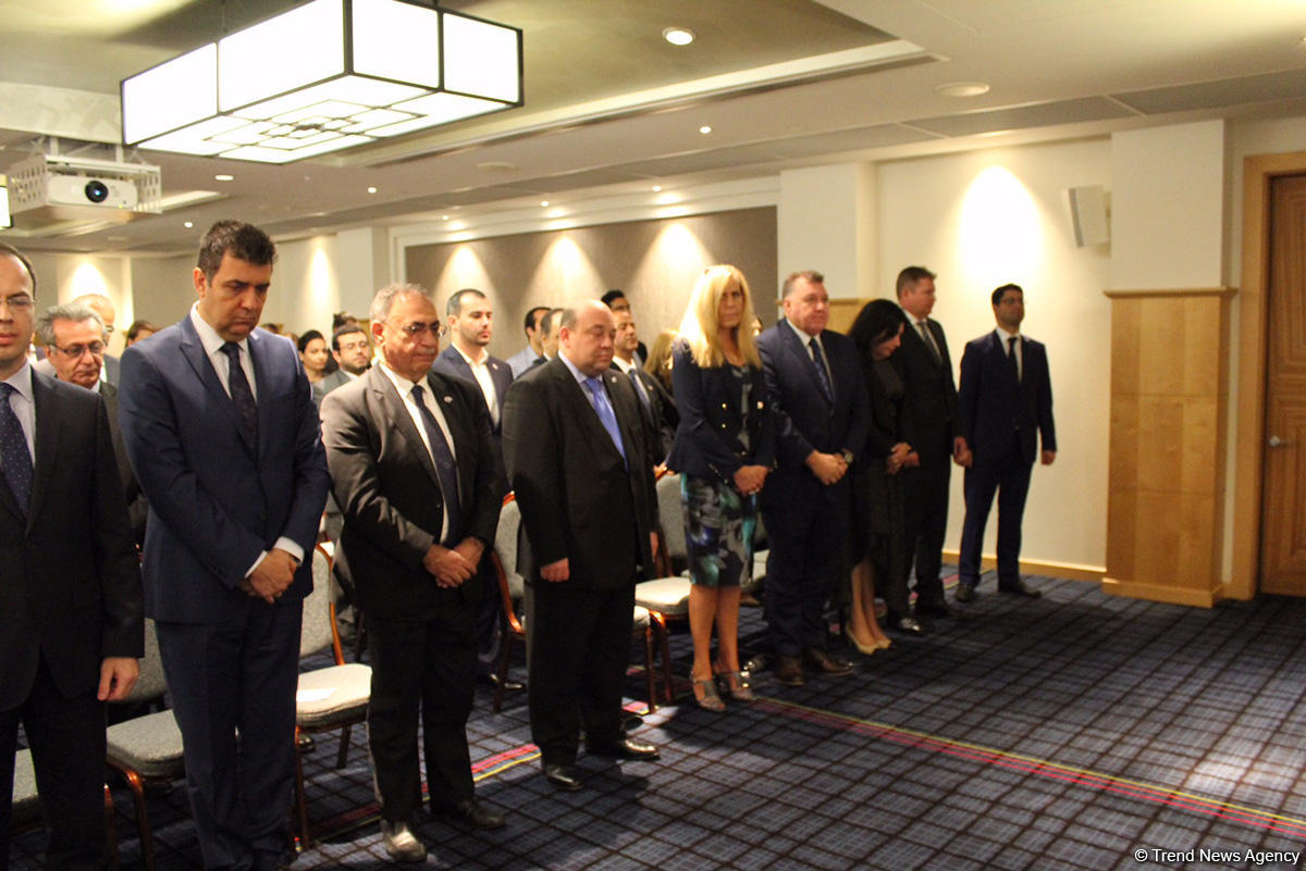 Avstraliyanın Sidney şəhərində Xocalı soyqırımının qurbanları anılıb (FOTO)