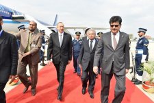 Prezident İlham Əliyev Pakistana səfərə gəlib (FOTO)