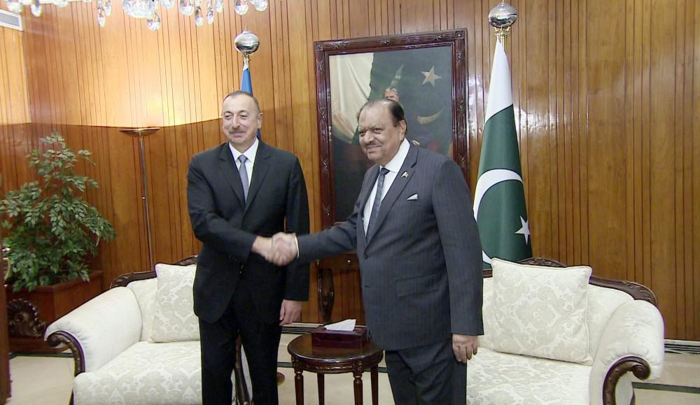 Azərbaycan Prezidenti pakistanlı həmkarı ilə görüşüb (FOTO) (YENİLƏNİB)