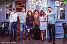 Milyonlarla kişi milyonlarını bu xanımın bircə baxışına qurban verərdi... (FOTO/VİDEO)