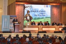 BDU-da “Qorqud atadan günümüzə aşıqlıq ənənəsi” simpoziumu başlayıb (FOTO)
