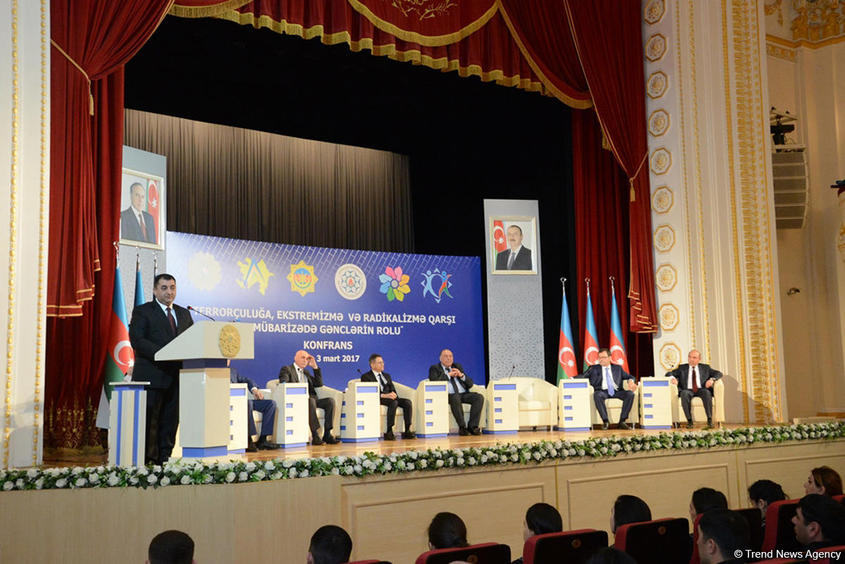 Bakıda "Terrorçuluğa, ekstremizmə və radikalizmə qarşı mübarizədə gənclərin rolu" mövzusunda konfrans keçirilib (FOTO)