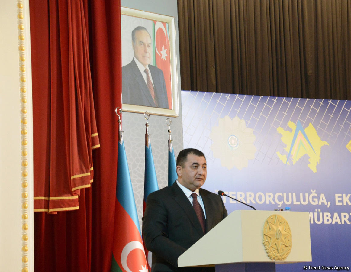 Bakıda "Terrorçuluğa, ekstremizmə və radikalizmə qarşı mübarizədə gənclərin rolu" mövzusunda konfrans keçirilib (FOTO)
