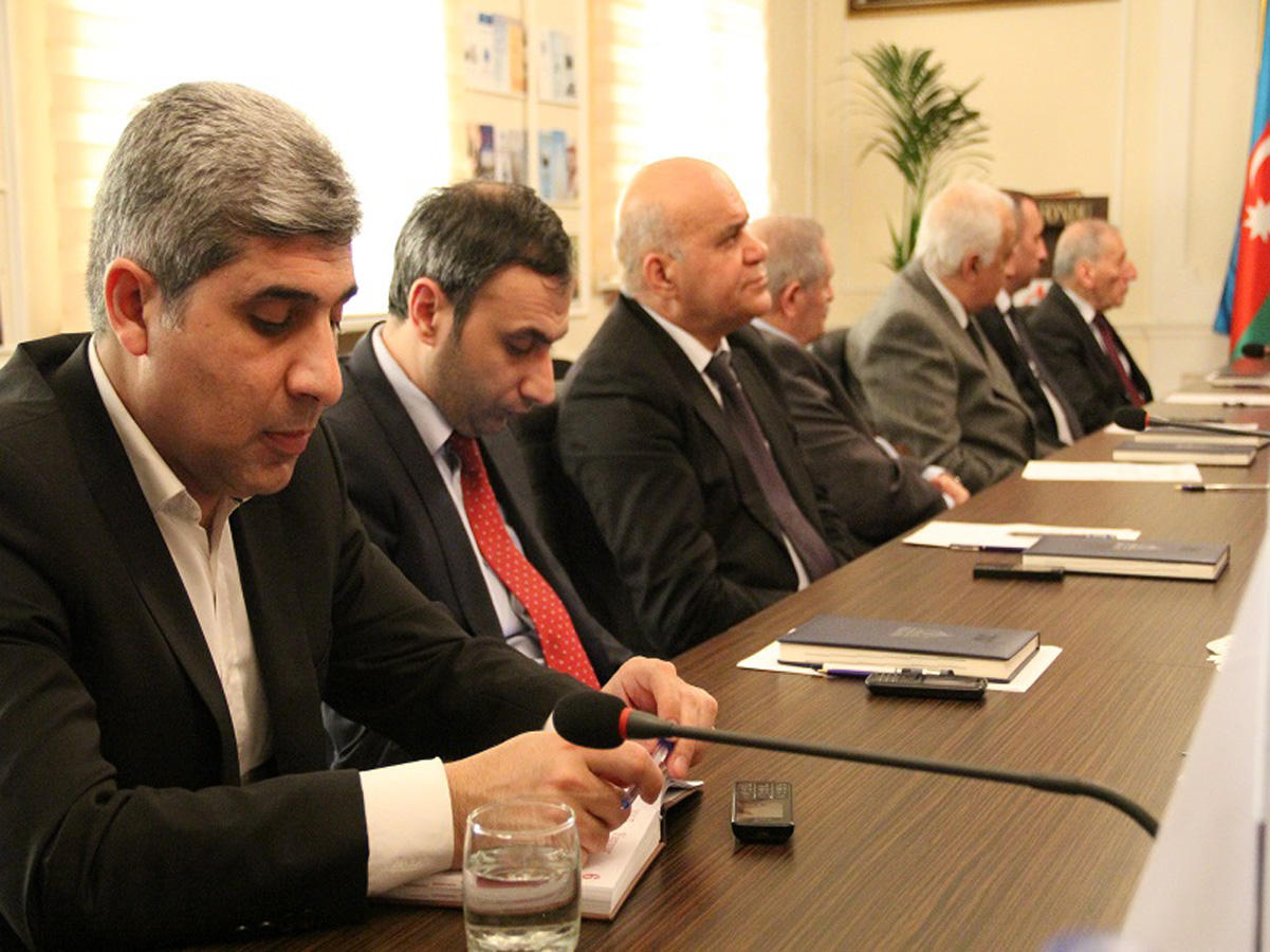 Əhalinin tibbi və ekoloji maarifləndirilməsi Bilik Fondunun diqqət mərkəzindədir (FOTO)
