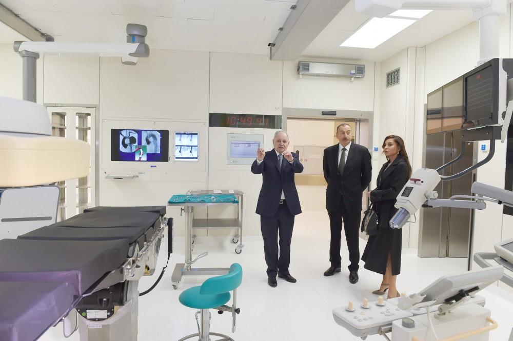 Prezident İlham Əliyev və Birinci xanım Mehriban Əliyeva "Ürək Mərkəzi"nin açılışında iştirak ediblər (FOTO) (YENİLƏNİB-2)