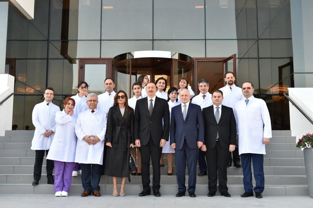 Prezident İlham Əliyev və Birinci xanım Mehriban Əliyeva "Ürək Mərkəzi"nin açılışında iştirak ediblər (FOTO) (YENİLƏNİB-2)