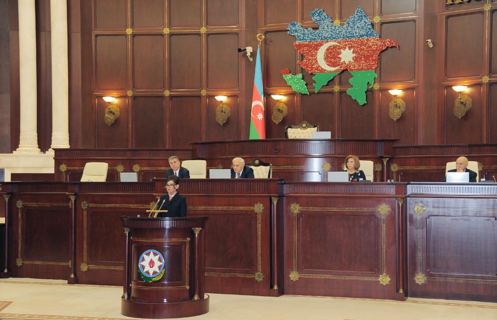 Birinci vitse-prezident Mehriban Əliyeva: "Azərbaycanın müstəqilliyinin qorunması, ölkəmizin hərtərəfli inkişafı üçün tam gücümlə çalışacağam" (YENİLƏNİB-2) (FOTO)