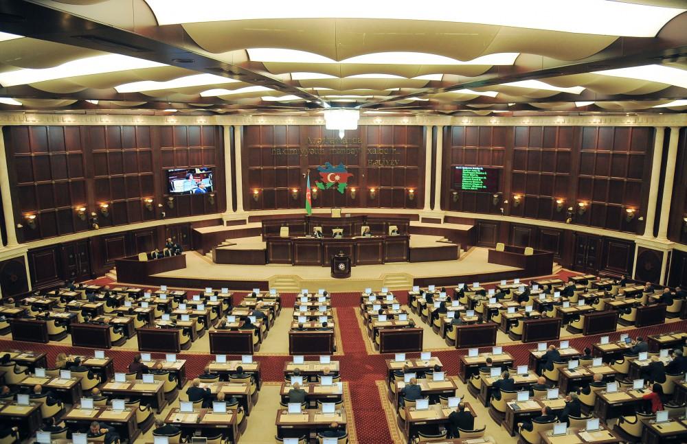 Birinci vitse-prezident Mehriban Əliyeva: "Azərbaycanın müstəqilliyinin qorunması, ölkəmizin hərtərəfli inkişafı üçün tam gücümlə çalışacağam" (YENİLƏNİB-2) (FOTO)