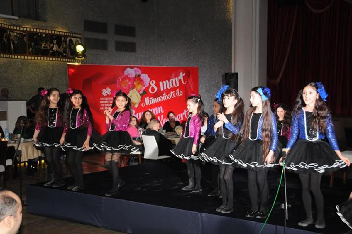 8 mart - Beynəlxalq Qadınlar günü ilə bağlı konsert keçirilib (FOTO)