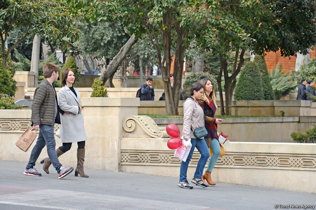 Bayramın mübarək, Azərbaycan qadını! (FOTOREPORTAJ)
