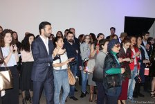 YARAT-da Orxan Hüseynovun "Əziz Sevgilim" adlı ilk iri miqyaslı fərdi sərgisi açılıb (FOTO)