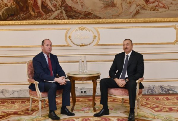 Prezident İlham Əliyev “Airbus” şirkətinin müdafiə və kosmik sistemlər üzrə icraçı vitse-prezidenti ilə görüşüb (FOTO) (YENİLƏNİB)
