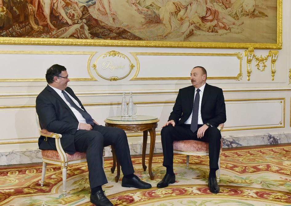 Prezident İlham Əliyev “Total” şirkətinin prezidenti ilə görüşüb