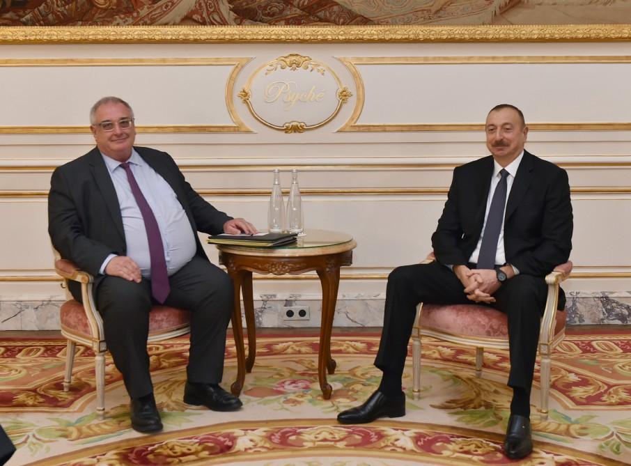 Prezident İlham Əliyev DCNS şirkətinin prezidenti ilə görüşüb (FOTO) (YENİLƏNİB)