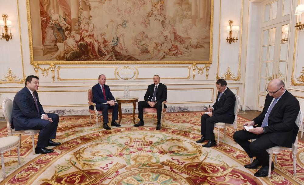 Prezident İlham Əliyev “Airbus” şirkətinin müdafiə və kosmik sistemlər üzrə icraçı vitse-prezidenti ilə görüşüb (FOTO) (YENİLƏNİB)