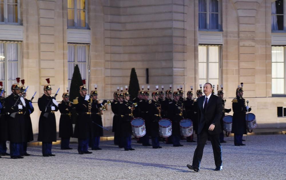 Azərbaycan və Fransa prezidentlərinin görüşü olub (FOTO)