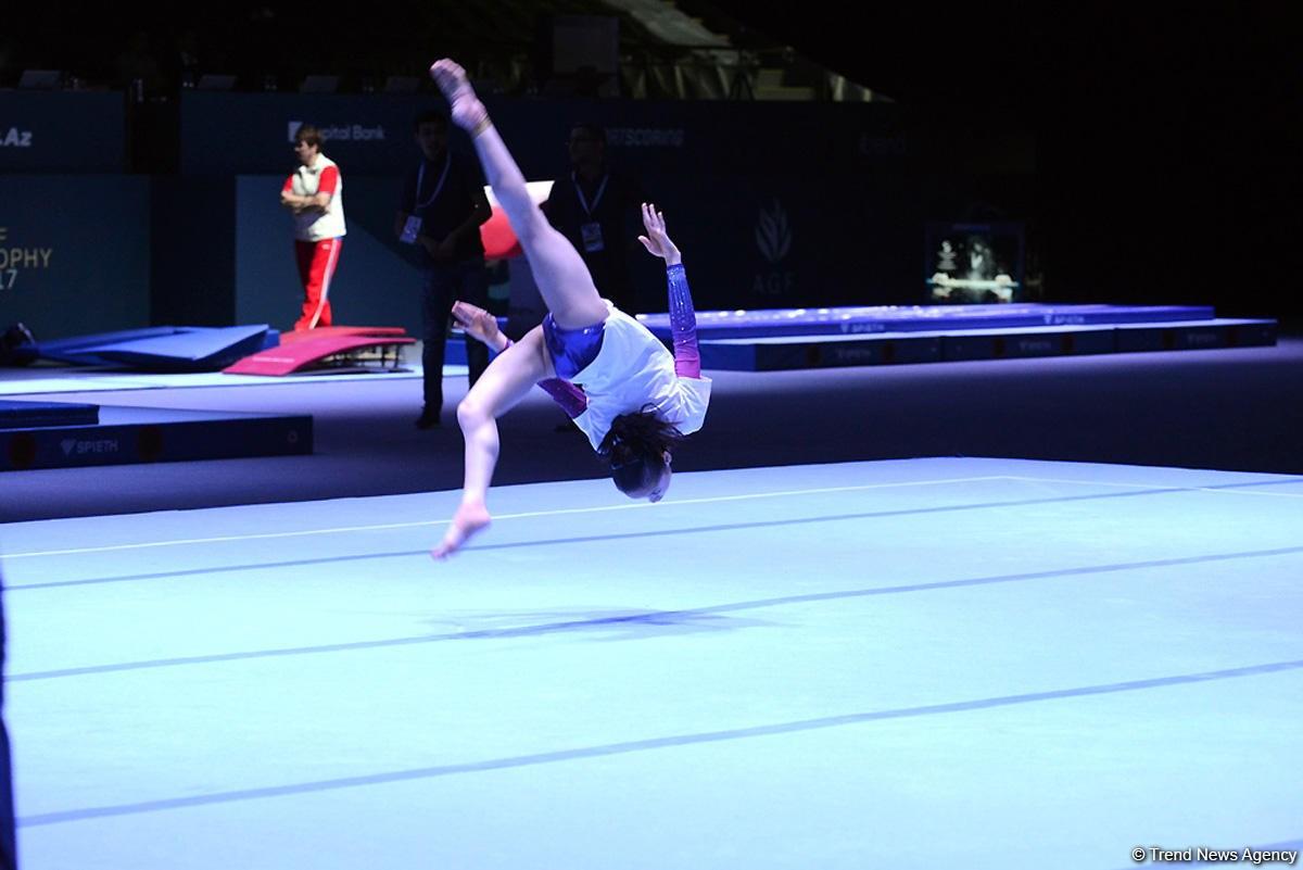 Bakıda idman gimnastikası üzrə Dünya Kuboku iştirakçılarının podium məşqləri başlayıb (FOTO)