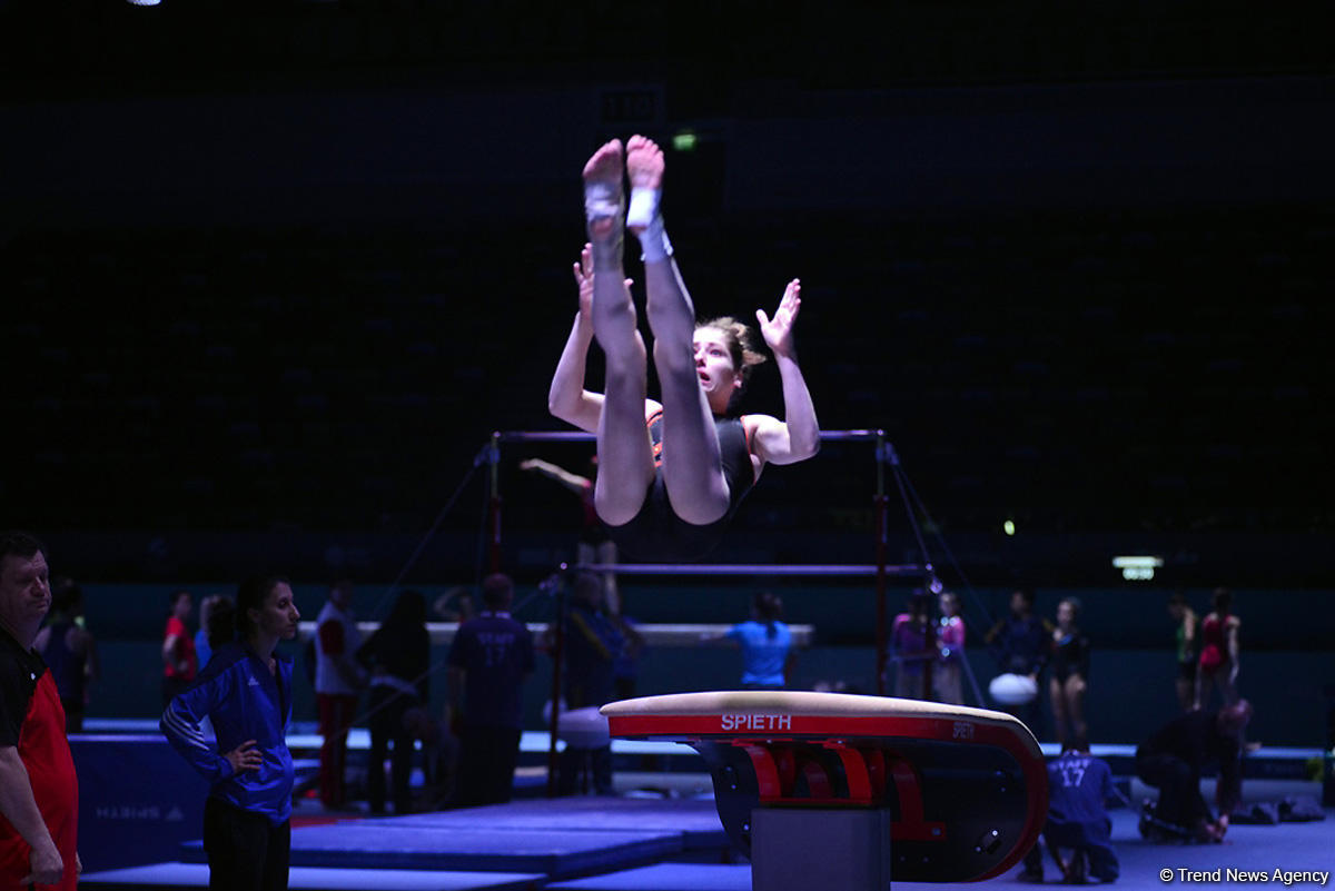Bakıda idman gimnastikası üzrə Dünya Kuboku iştirakçılarının podium məşqləri başlayıb (FOTO)