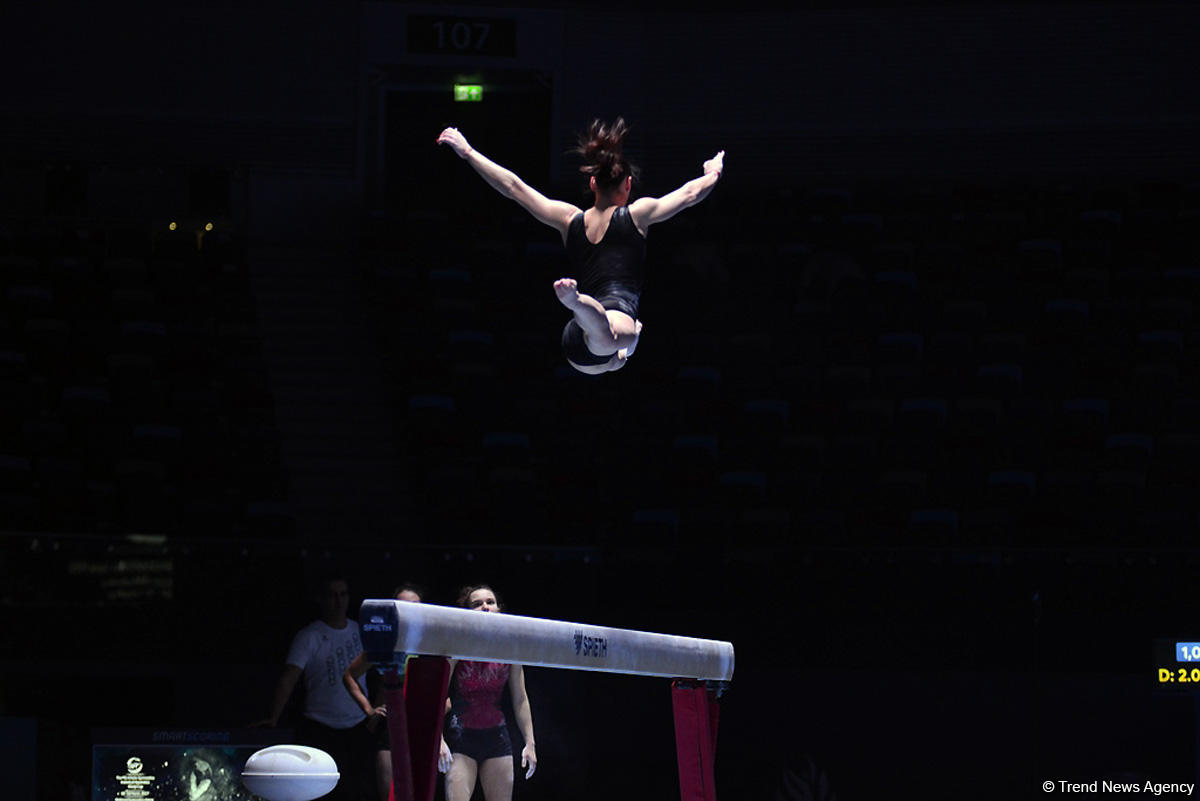 Bakıda idman gimnastikası üzrə Dünya Kuboku iştirakçılarının podium məşqləri başlayıb (FOTO)