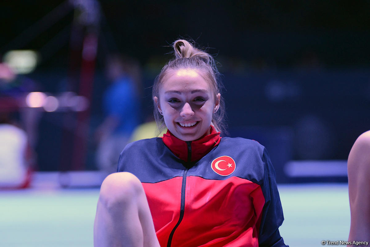 Bakıda idman gimnastikası üzrə Dünya Kuboku iştirakçılarının podium məşqləri başlayıb (FOTO)