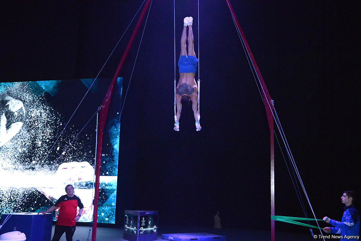 Bakıda idman gimnastikası üzrə Dünya Kuboku iştirakçılarının podium məşqləri başlayıb (FOTO)