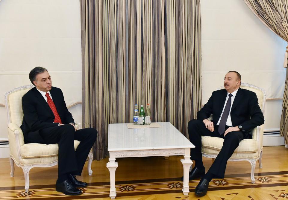 Azərbaycan Prezidenti monteneqrolu həmkarı ilə görüşüb (YENİLƏNİB)