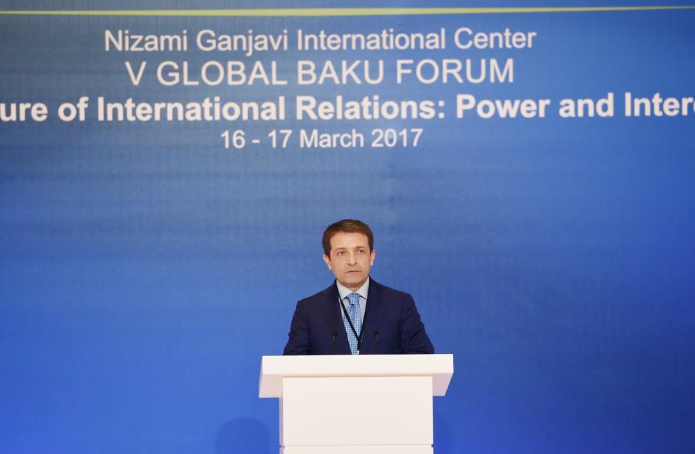 Prezident İlham Əliyev və xanımı V Qlobal Bakı Forumunda iştirak ediblər (YENİLƏNİB-4) (FOTO)