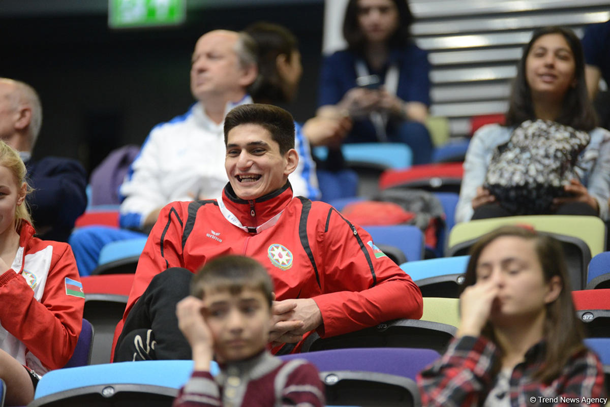 Bakıda idman gimnastikası üzrə Dünya Kubokunda final yarışlarının ikinci günü başladı (FOTO)