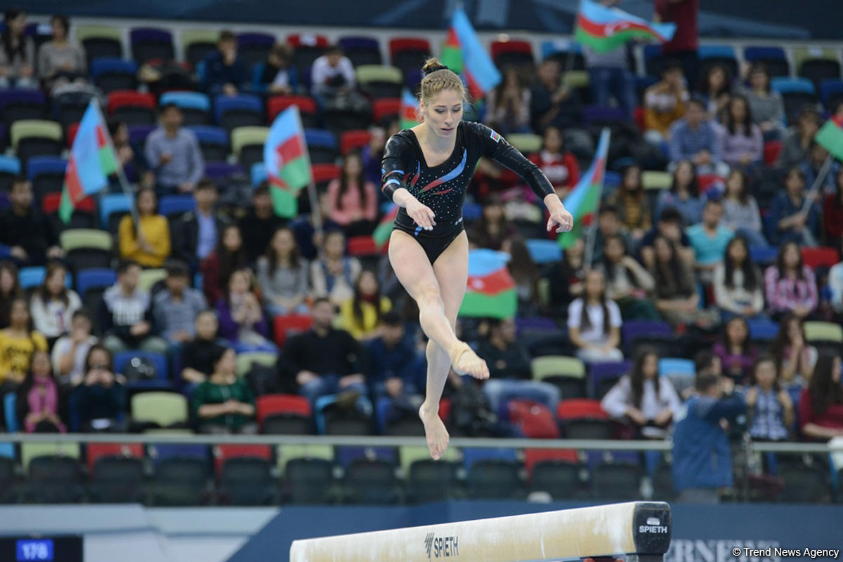 Bakıda idman gimnastikası üzrə Dünya Kubokunda final yarışlarının ikinci günü başladı (FOTO)