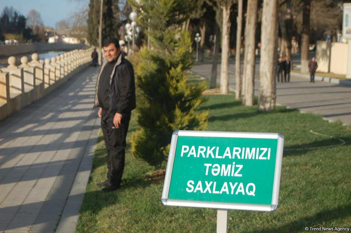 Baharın bir anı - Gəncədə (FOTO)