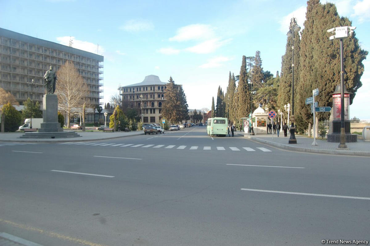 Baharın bir anı - Gəncədə (FOTO)