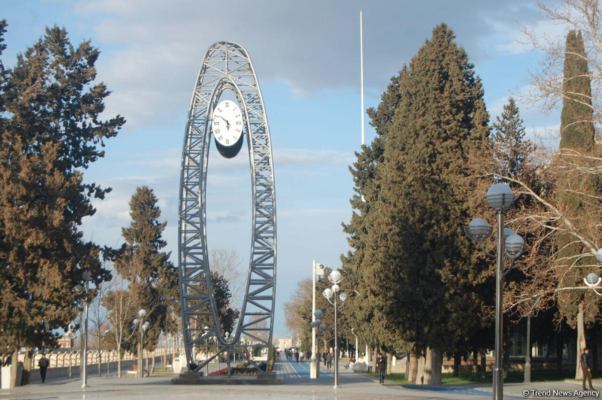 Baharın bir anı - Gəncədə (FOTO)