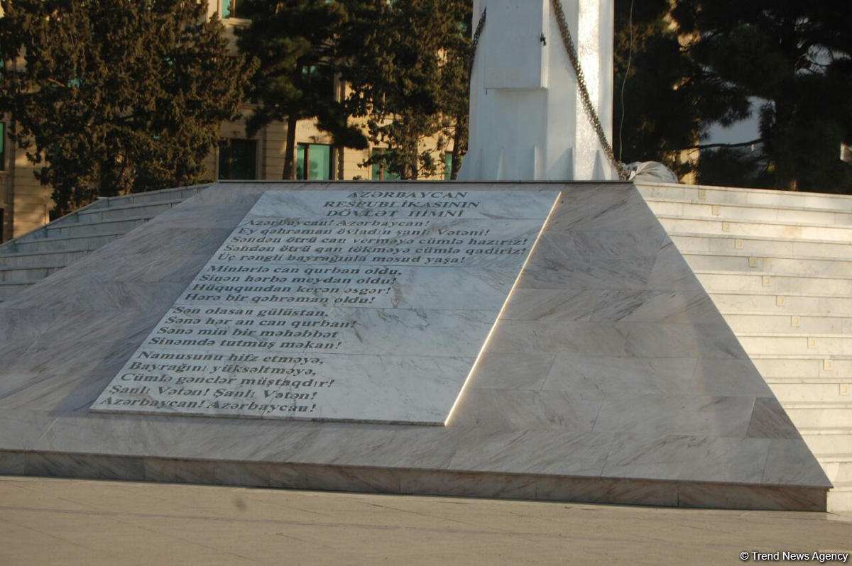 Baharın bir anı - Gəncədə (FOTO)
