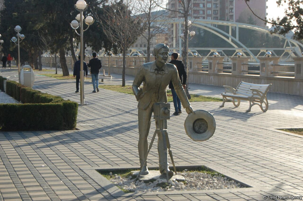 Baharın bir anı - Gəncədə (FOTO)