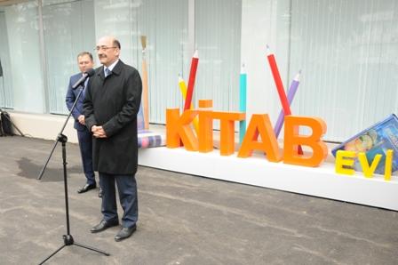 Azərbaycanda  yeni konsepsiyalı ilk kompleks - kitabxana açılıb (FOTO)