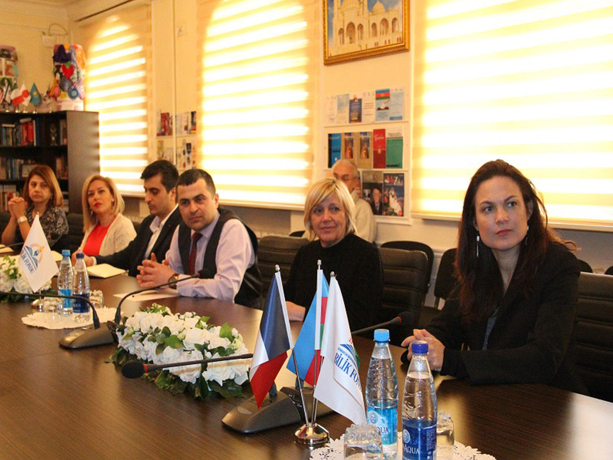 Fransa universitetinin professorları Bilik Fondunda (FOTO)