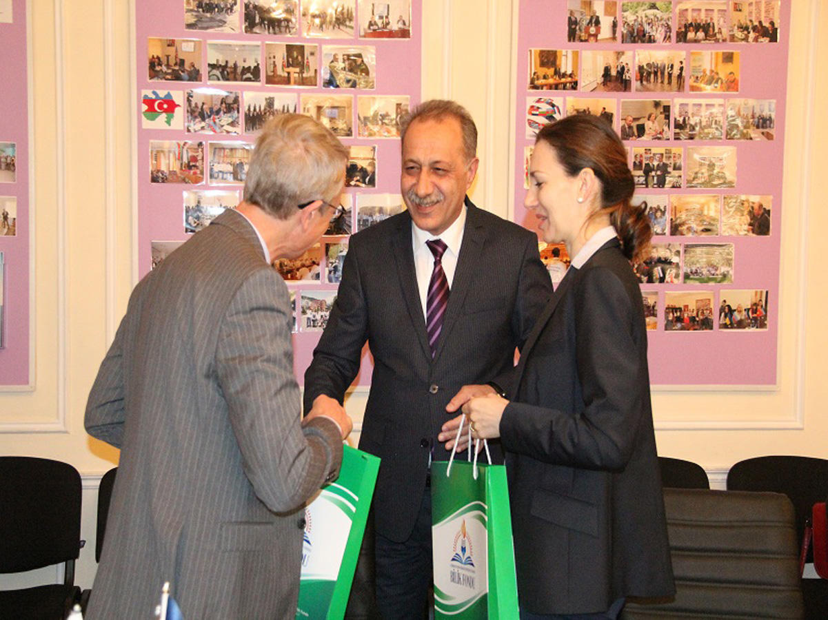 Fransa universitetinin professorları Bilik Fondunda (FOTO)