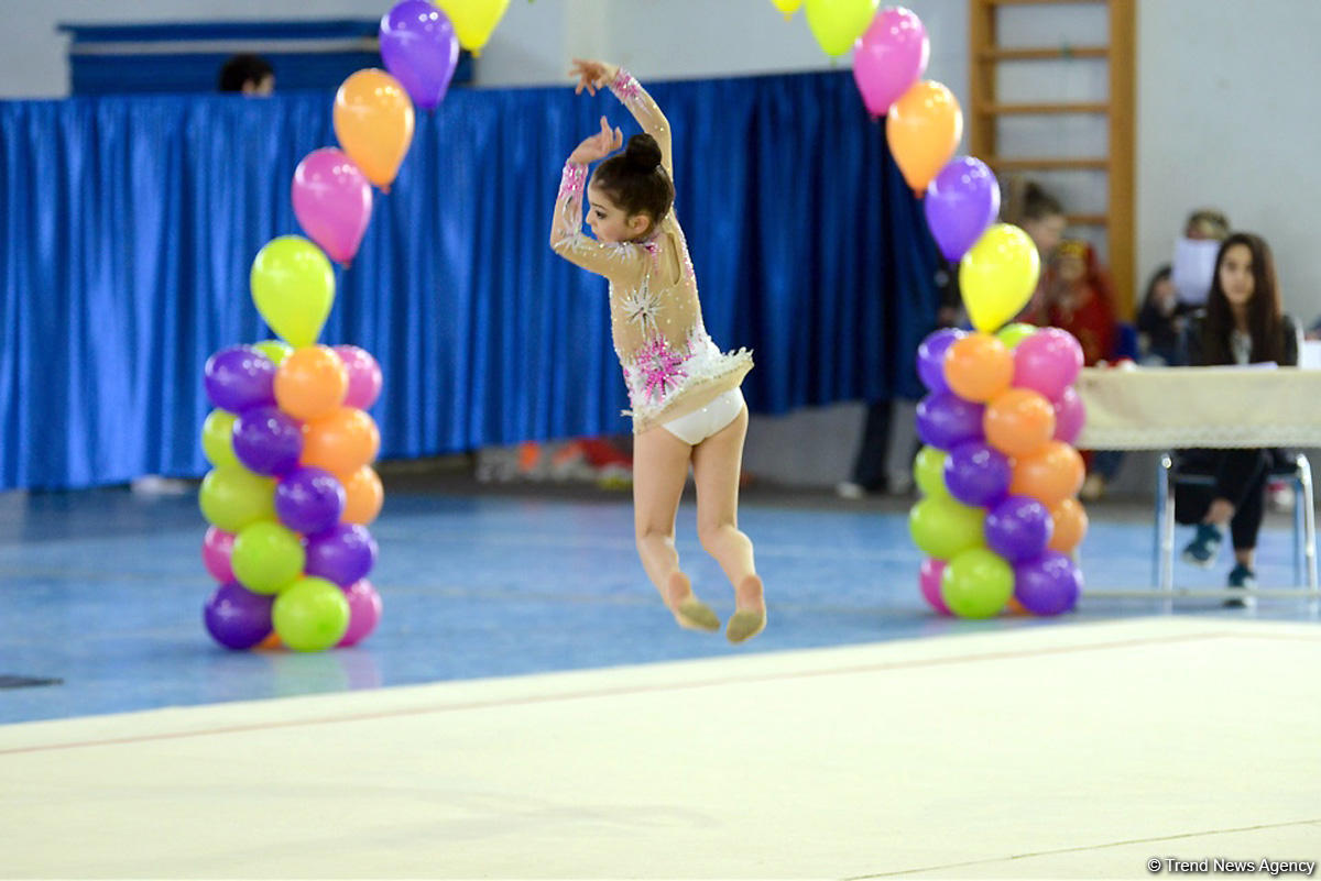 Bədii gimnastika üzrə "Zabrat Kuboku" açıq birinciliyi keçirilib (FOTO)