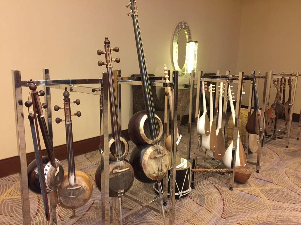 Milli musiqi alətlərinin təkmilləşdirilməsi və patentləşdirilməsi müzakirə edilib (FOTO)