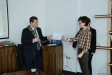 İslam Həmrəyliyi Oyunlarının könüllüləri ilə işləyən psixoloqlara sertifikatlar verilib (FOTO)