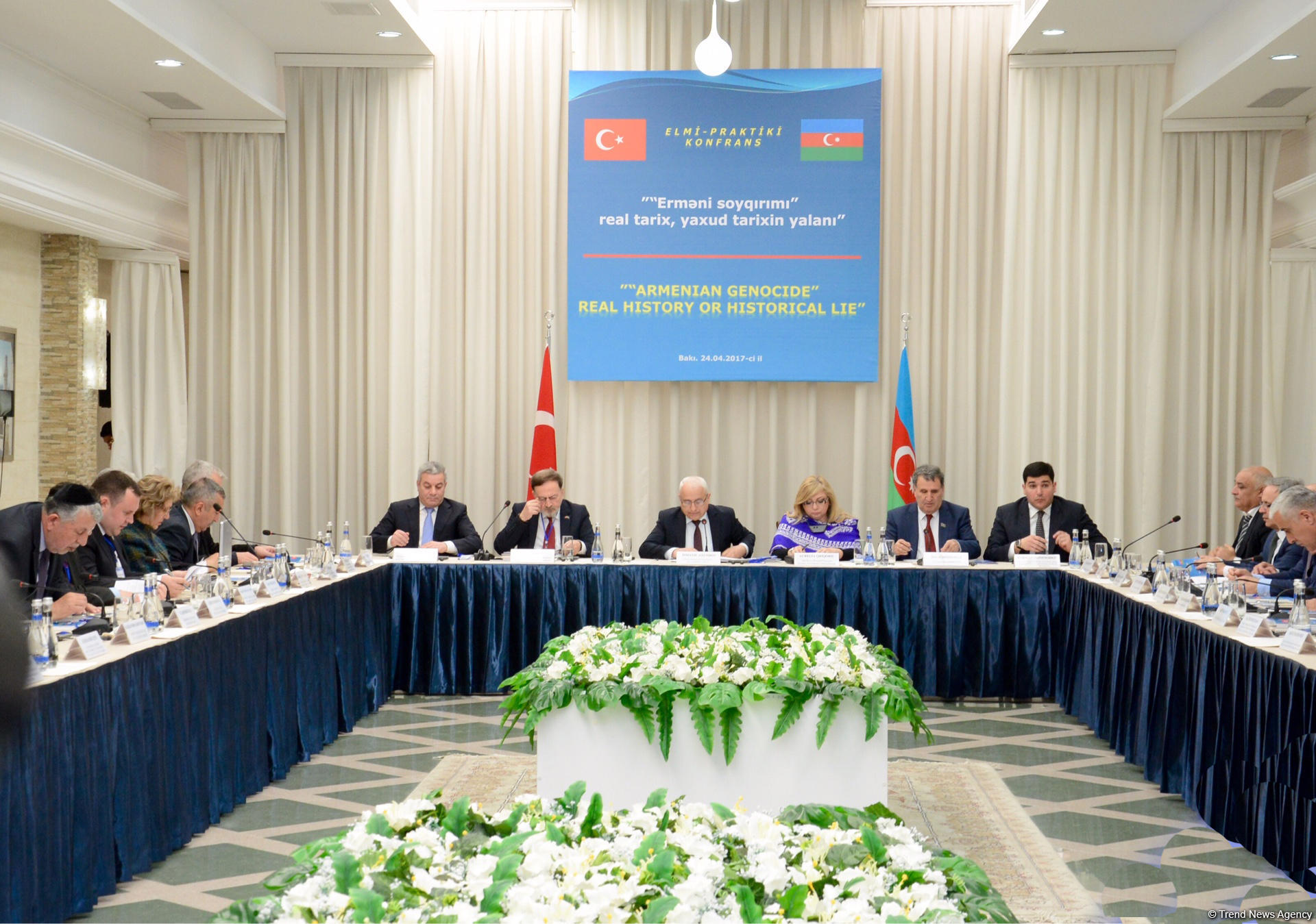 Bakıda "Erməni soyqırımı" real tarix, yaxud tarixin yalanı" konfransı keçirilib (FOTO)